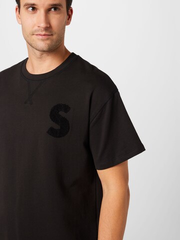 !Solid T-Shirt in Schwarz