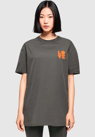 Maglia extra large 'Hugs & Love - Love' di Merchcode in grigio: frontale