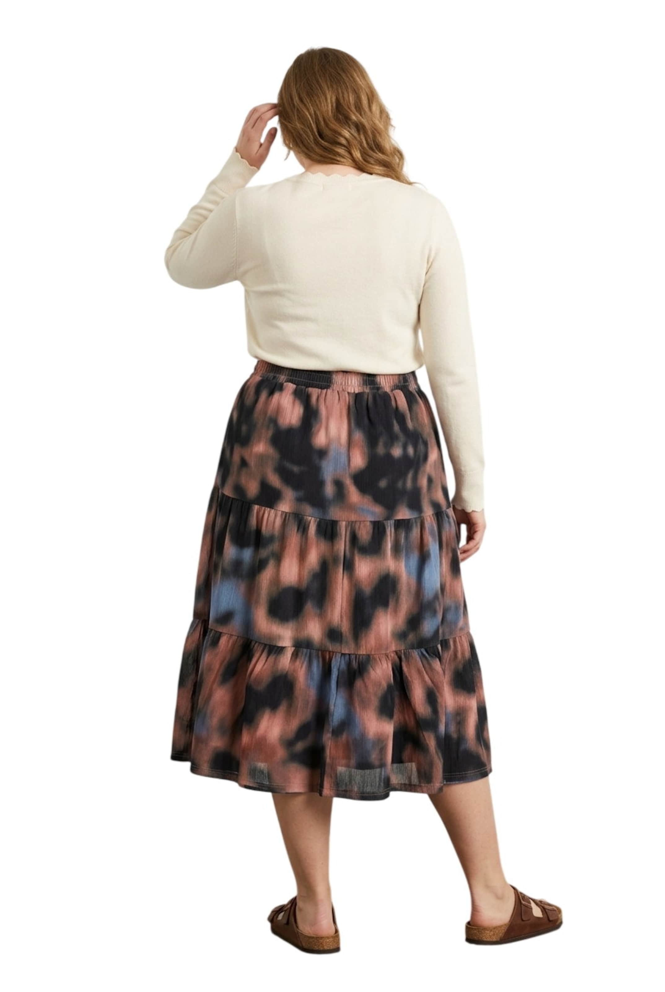 Stil Diva Skirt in Brown