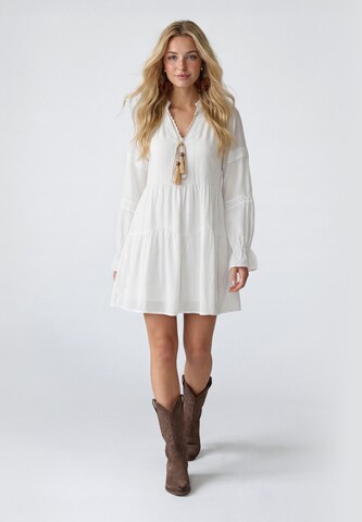 IZIA - Vestido em branco