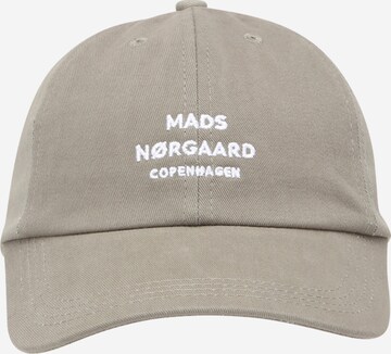 MADS NORGAARD COPENHAGEN - Gorra 'Shadow Chloe' en gris