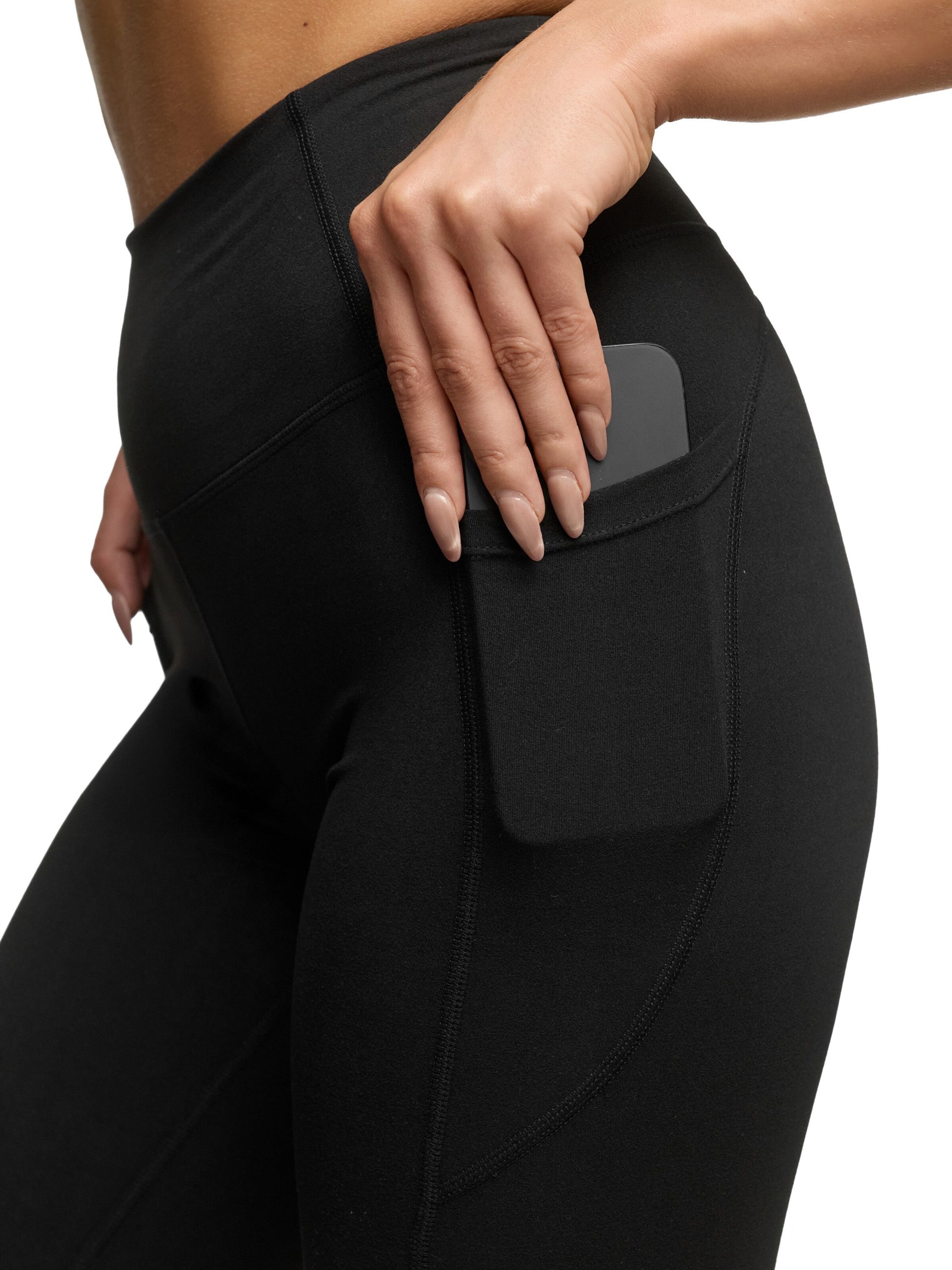 Tazzio Skinny Legginsy 'F301' w kolorze czarny