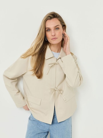 Tamaris Jacke in Beige: Vorderseite