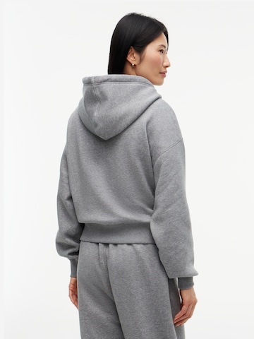 TOMMY HILFIGER Sweatshirt 'Varsity' in Grau