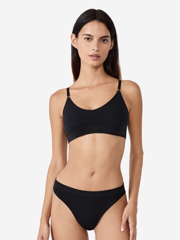 ETAM Thong 'Amande' in Black