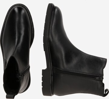 Guido Maria Kretschmer Men Chelsea Boots in Black