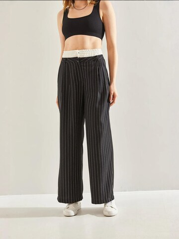 Wide Leg Pantalon Bianco Lucci en noir : devant