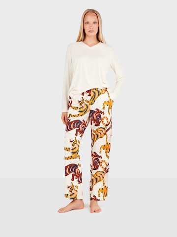 Gisela Pyjamas i beige: forside