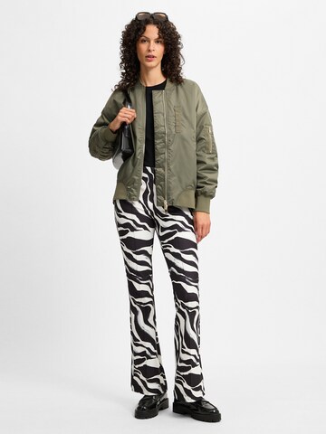 Marie Lund Flared Trousers in Black