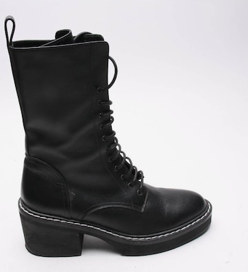 Khaite Dress Boots in 40,5 in Black: front