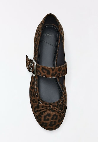 Bershka Ballerina met riempjes in Bruin