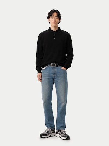 GOBI Cashmere Sweater in Black