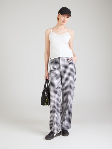 Haut Superdry en blanc