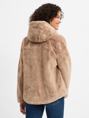 Marie Lund Tussenjas in Beige