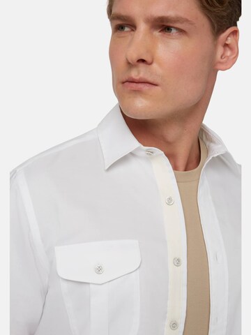 Coupe regular Chemise Boggi Milano en blanc