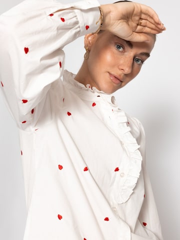 SASSYCLASSY Blouse in White