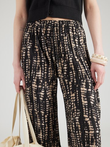 HailysWide Leg/ Široke nogavice Hlače 'Fa44biola' - crna boja