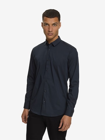 ESPRIT - Slim Fit Camisa em preto: frente