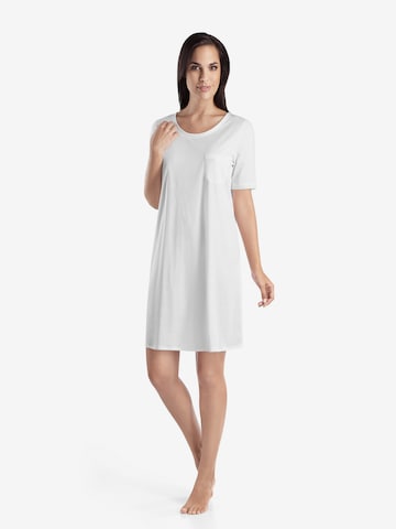 Hanro Nightgown ' Cotton Deluxe 90cm ' in White: front