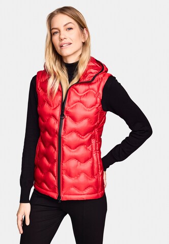 NEW CANADIAN Vest in Red: front