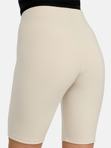 regular Pantaloni ' HENNE-LONG-BICYLE ' di Liberte Essentiel in bianco