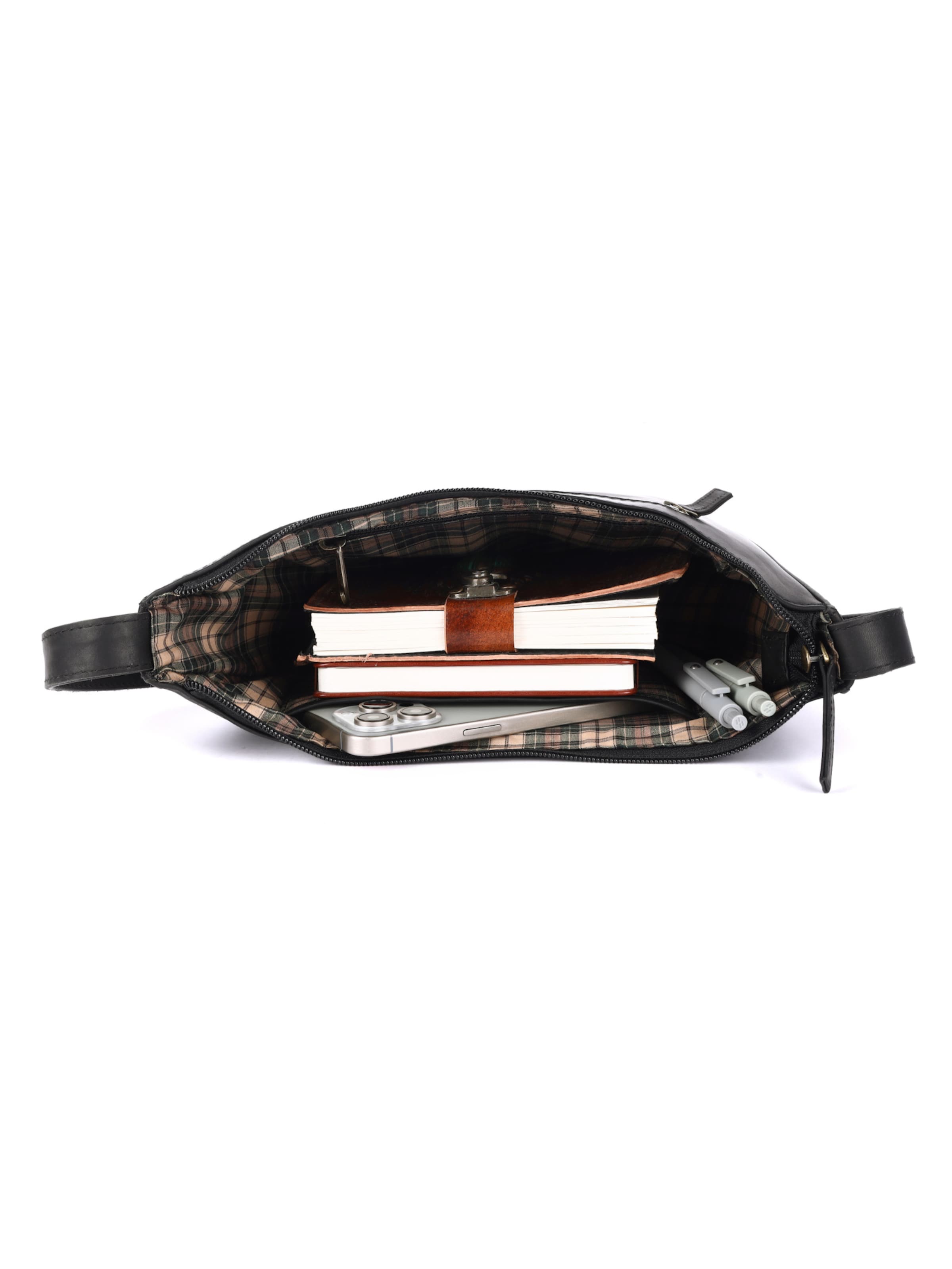 Benthill Shoulder Bag in Black