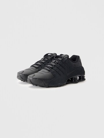 Sneaker bassa 'Shox NZ' di Nike Sportswear in nero