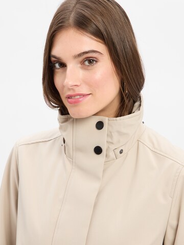 Fuchs Schmitt Funktionsmantel in Weiß