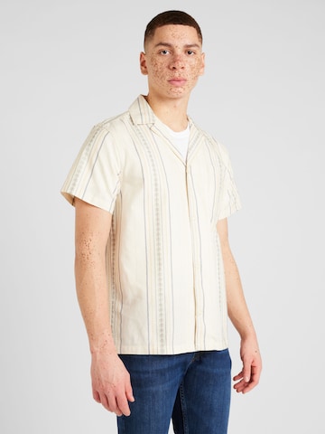 Coupe regular Chemise 'Leo' Les Deux en beige : devant