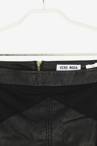 VERO MODA Faltenrock M in Schwarz