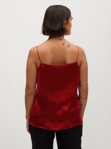 Haut 'Metal' VIOLETA by Mango en rouge