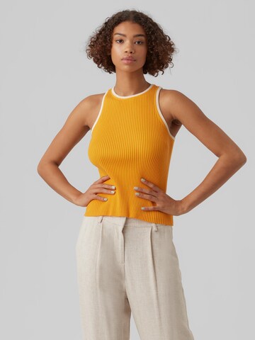 Tops en tricot 'Saunter' VERO MODA en jaune : devant