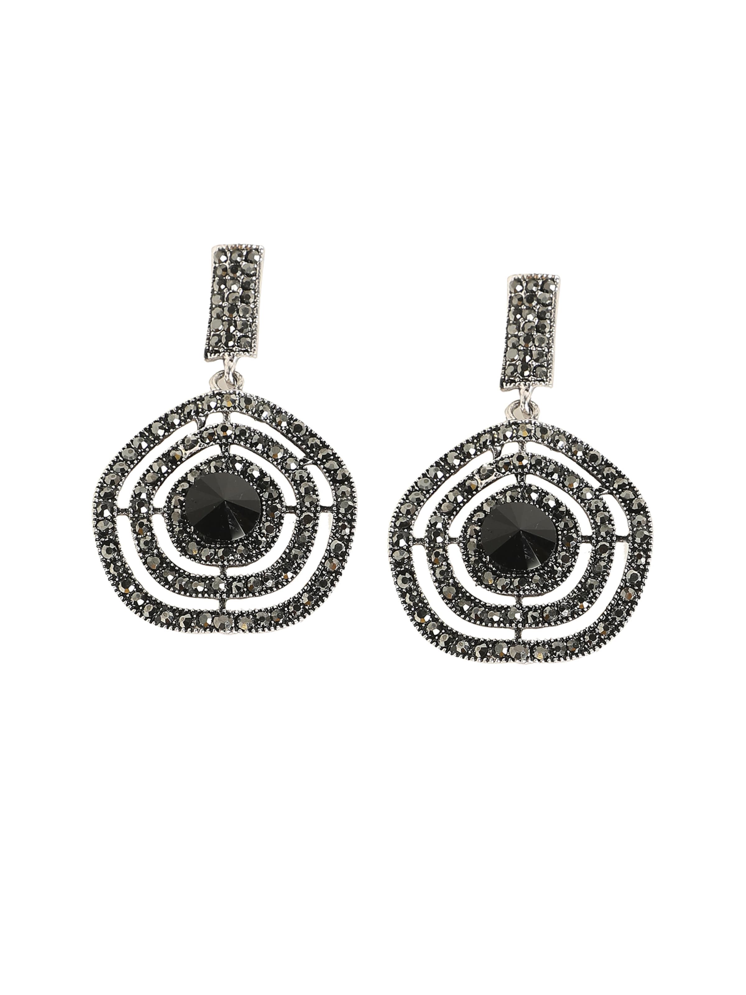 SOHI Kõrvarõngas 'Jainaf', värv must: eest vaates