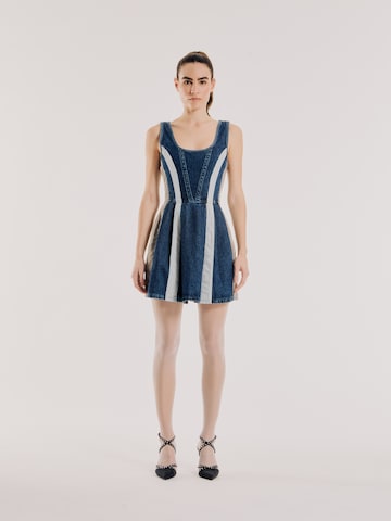 OUT OF ORBIT Dress 'Mia' in Blue: front