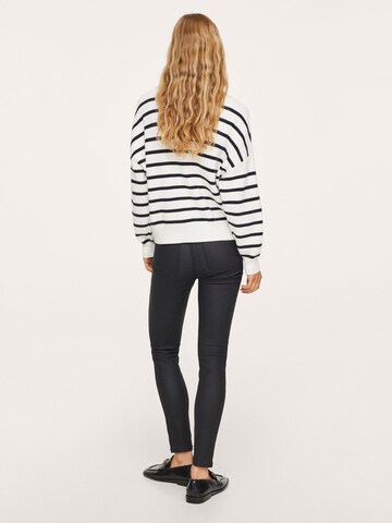 Skinny Jeans 'Anne' de la MANGO pe negru