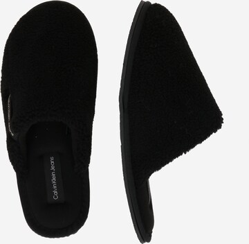 Calvin Klein Jeans - Pantufa em preto