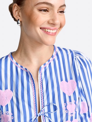 Rich & Royal - Blusa em azul