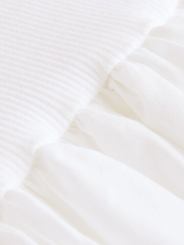 Robe Next en blanc