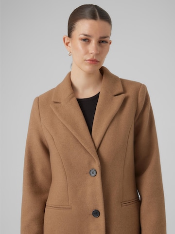 VERO MODA Between-Seasons Coat 'BLAZA' in Brown