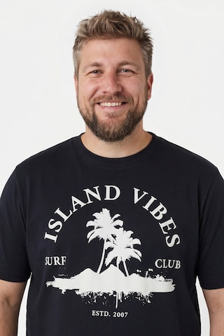 Men Plus Shirt in Mixed colours