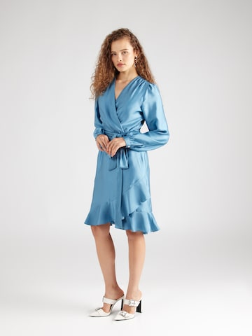 SWING فستان بلون أزرق: الأمام