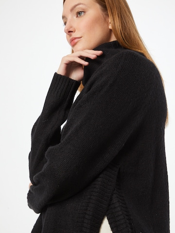 ABOUT YOU Pullover 'Josefina' in Schwarz