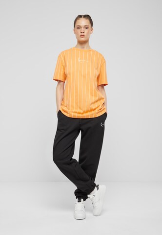 Karl Kani T-shirt i orange