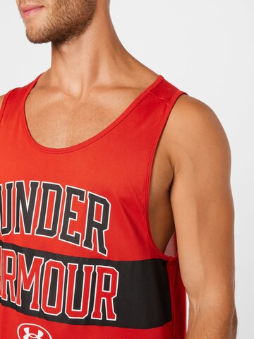 Maglia funzionale di UNDER ARMOUR in rosso