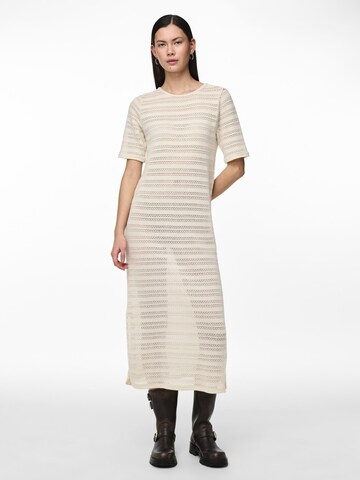 PIECES Gebreide jurk 'PCAgda' in Beige: voorkant