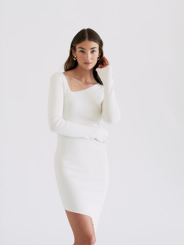 Robe 'Tara' RÆRE by Lorena Rae en blanc : devant