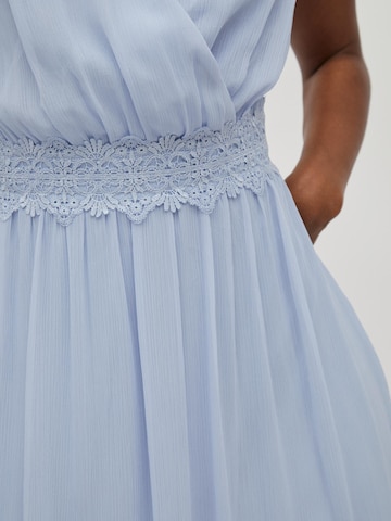 VILA Βραδινό φόρεμα 'AGNESE' σε μπλε