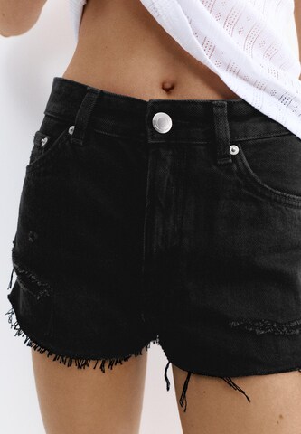 Pull&Bear Normální Džíny – černá