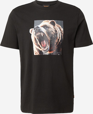 Tricou 'Dobermann' de la BOSS pe negru: față