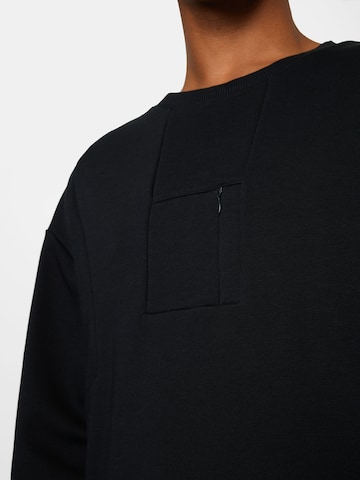 NU-IN Sweatshirt in Black